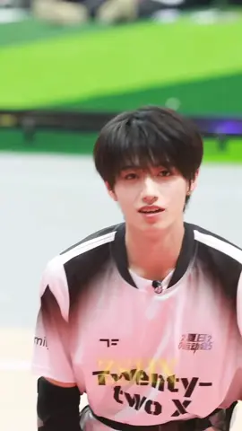 so handsome #zhuzhixin #朱志鑫 #chuchíhâm #tf家族 #top登陆少年 