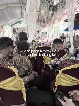 Titik terendah laki laki di tinggal nikah pas lagi sayng sayngny🥹@15gcorrr_ @bolngboyy #ditinggalnikah #dia #sad #sakit#
