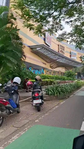 Mall tersepi disekitaran depok. padahal didalamnya bagus. kalian udah pernah masuk kesini blom..? 😊😁   . . . #depok #depok24jam 