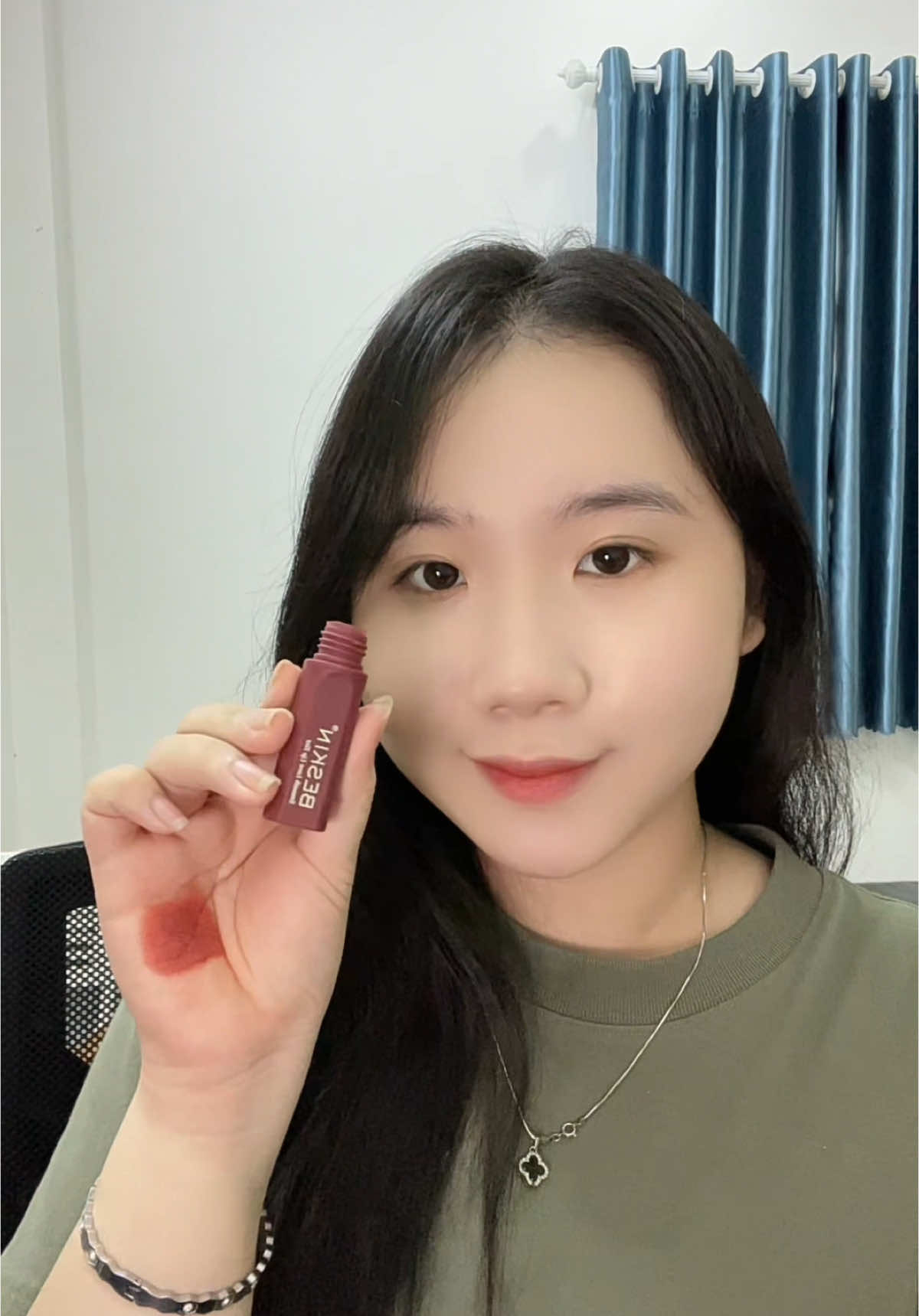 Cam gỗ caramel màu mới đây mấy nàng ơi #beskin #beskincosmetics#besskinvietnam #sonnhungbeskin