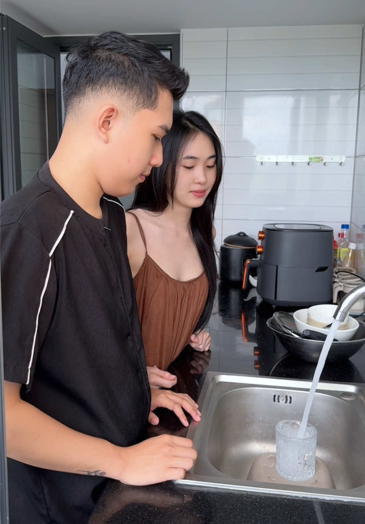 Lâu lâu tình củm mà lạ lắm #HuyvaAiSacAi #couple #foryou 