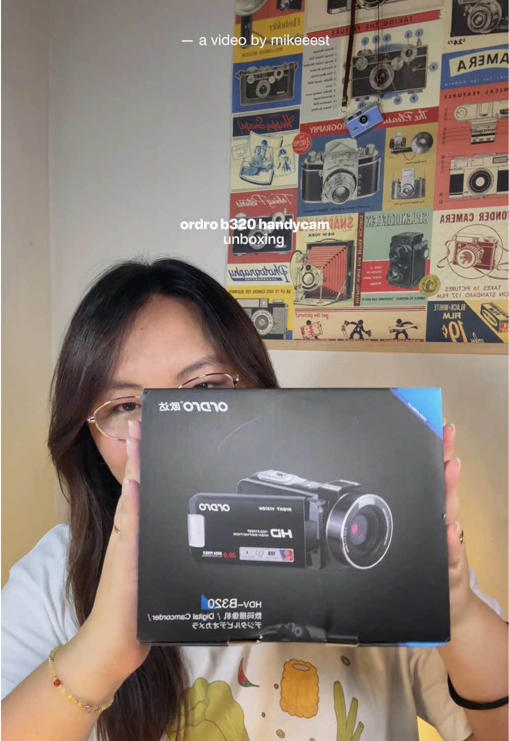 Anyone still looking for a handycam / videocam / camcorder? Here’s one readily available on tiktok! Will be sure to make a proper review for this ☺️🤘✨ ready for the vintage /filmy vibes na baaaa! — #mikeeest #camera #videocam #ccd #techph #reviewph #cameratok #cameraontiktok #tiktokshop #ordro #b320 #v12 