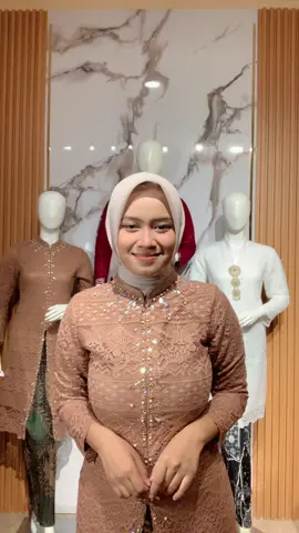 Join live kita sekarang yu bund❤️#centralkebayanusantara #setelankebayabrukatmodern #kebayakondangan #fyppppppppppppppppppppppp 
