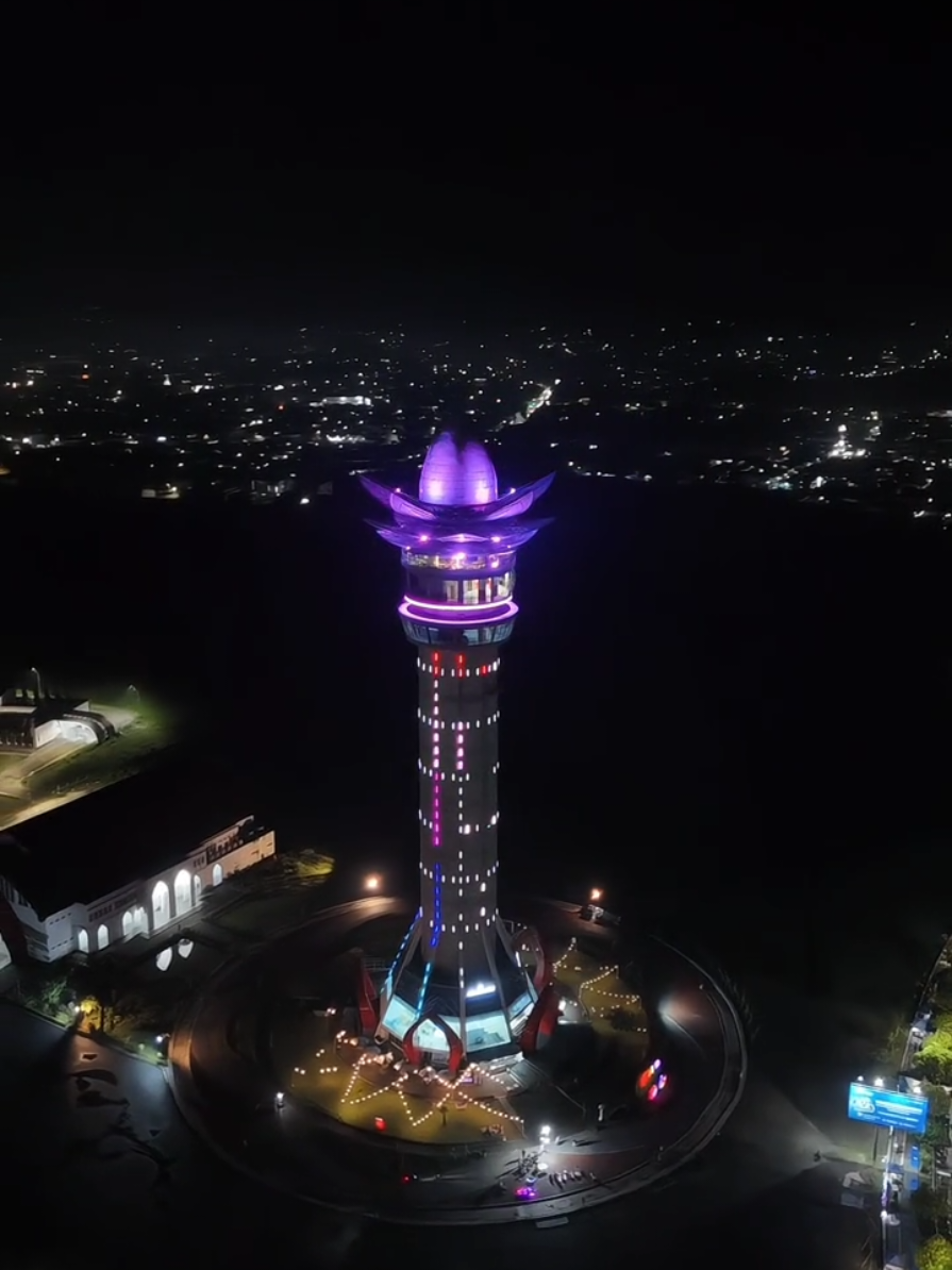 Keindahan Menara Teratai Kota Purwokerto Tercinta🥰. #purwokertokeren #fypシ゚viral #menaraterataipurwokerto #menarapandangpurwokerto 