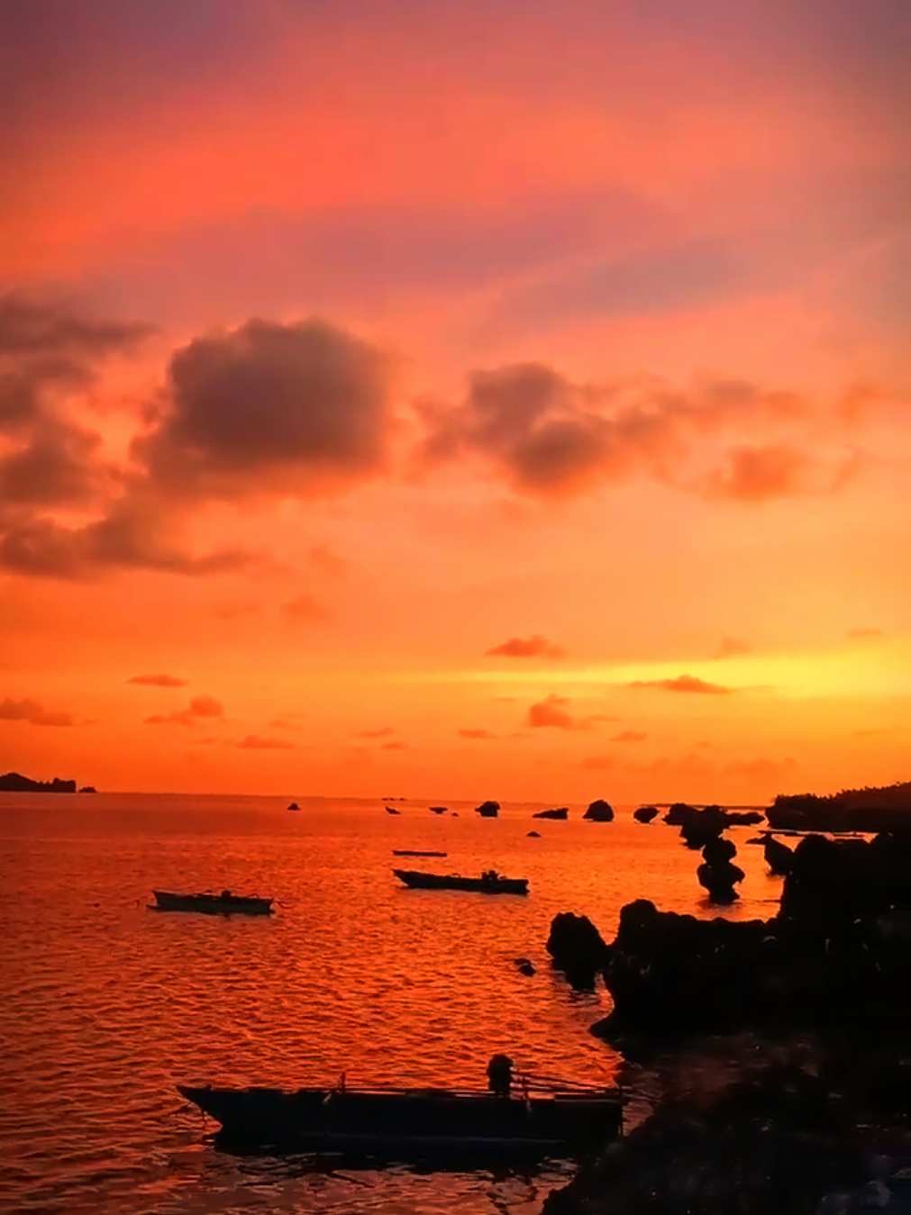 📍Olilit Timur, Saumlaki, Maluku #sunset #sunsetlover #fyp #tanimbarpride🌴🔥 #healing #ocean #beach 