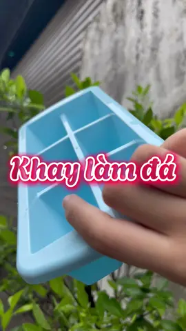 Combo 5 khay đá silicon viên lớn Việt Nhật cao cấp – giải pháp làm đá tiện lợi, an toàn cho gia đình bạn. Mỗi khay có khuôn làm đá 6 viên to, thích hợp dùng cho trà sữa, nước ép hay cocktail. Chất liệu silicon mềm dẻo, không mùi nhựa, dễ dàng lấy đá chỉ với một lần bẻ nhẹ. Khay đá silicon thiết kế thông minh, dễ vệ sinh, chịu nhiệt tốt, có thể sử dụng trong ngăn đá tủ lạnh. Giúp bạn luôn có sẵn viên đá lớn, sạch và đảm bảo sức khỏe mỗi ngày. Sản phẩm không thể thiếu trong gian bếp hiện đại! #khaylamda #khaylamdathongminh #khaylamdalanh #khuonlamdavien #xuhuong 