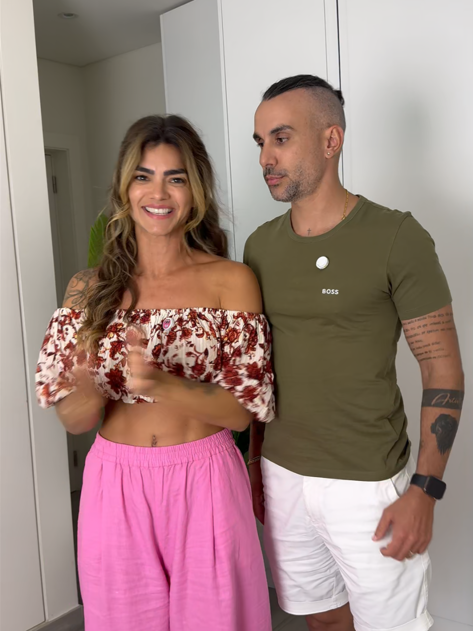 Ele não está precisando de ajuda! Ele está muito feliz sim. #casal #casamento #trenddecasal 