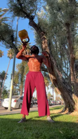 Nice lil kettlebell flow