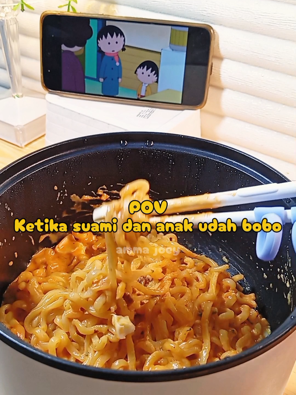 pedesnya nyaman banget. worth to try samyang rose 💯 pakai panci listrik andalan dari @samonoindonesia  #samyang #samyangrose #pancilistrik #pancilistrikserbaguna #pancilistrikmurah 