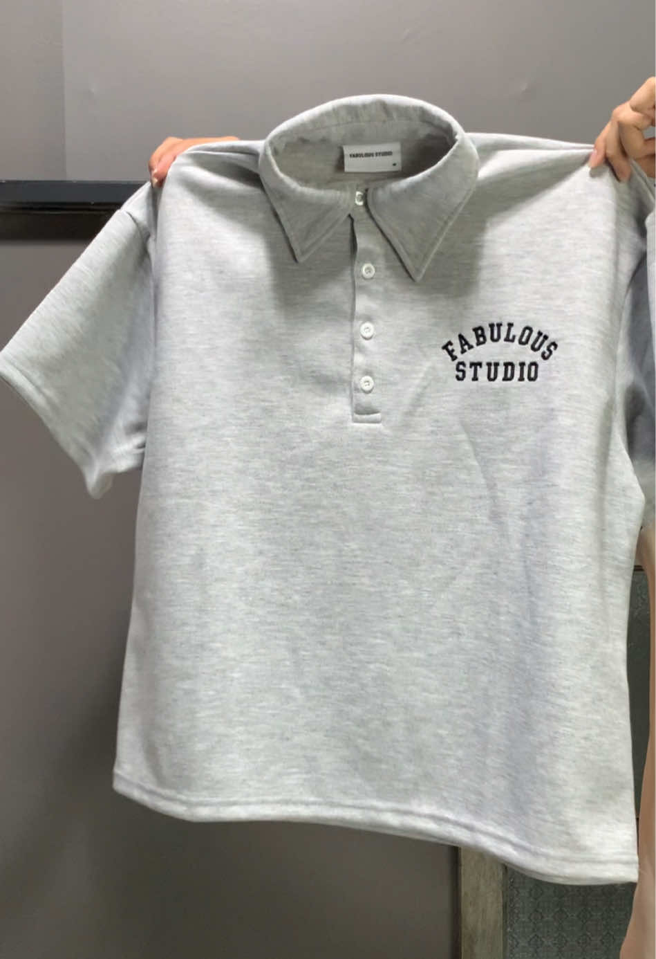 Fabulous Studio polo tay ngắn nỉ 2 da thêu chữ không xù lông không nhăn #xuhuong #review #thoitrang #localbrand #aopolo #aopolodep #phantranvinh 