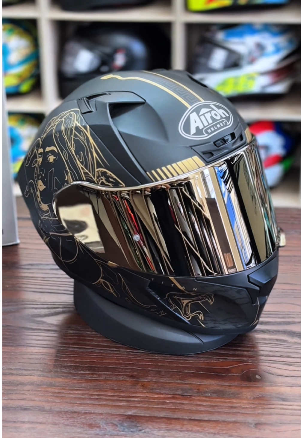 ‼️ Apotek Tutup ‼️ Airoh Valor Titan Matte ini cuma 1 Jutaan!.. Seperti biasa kita jual murmer aja, kondisi pastinya Overall Mulush! Fullset, Paket Ganteng dapat 2 set visor ✨ Buat yang gercep - gercep aja, langsung sikat si ganteng dari Italy ini selagi ada bosskuu 🫵 #Airoh #AirohValor #AirohValorTitanMatte #C#CuanHelmetC#CuanHelmetCareJ#JualBeliHelmT#TokoHelmTangerangT#TokoHelmBSDTokoHelmGS