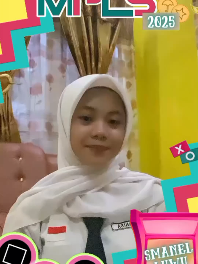 Assalamualaikum Warahmatullahi Wabarakatuh 🙏🏻 Halo sobat SMANLERZ ‼️Perkenalkan, saya [ANNISA], calon siswa baru di SMAN 5 LUWU. Lewat video ini saya ingin mengucapkan salam kenal untuk teman-teman, kakak kelas, dan Bapak/Ibu Guru. Semoga kita bisa saling mendukung, belajar bersama, dan menciptakan banyak kenangan indah di sekolah ini. Mohon bimbingannya, ya 😻😻! #sman5luwu #smanelluwu #mpkosissmanelluwu #mplssmanelluwu2025 @osis.smanelluwu #vidioperkenalandiri #sman5luwu #lewatberanda #stecu 