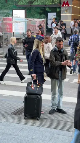 #airport #crew #reactions #usa #flightattendant #Aria_in_sky #losangeles #follow #stewardess #uk #cute #amazing #chat 