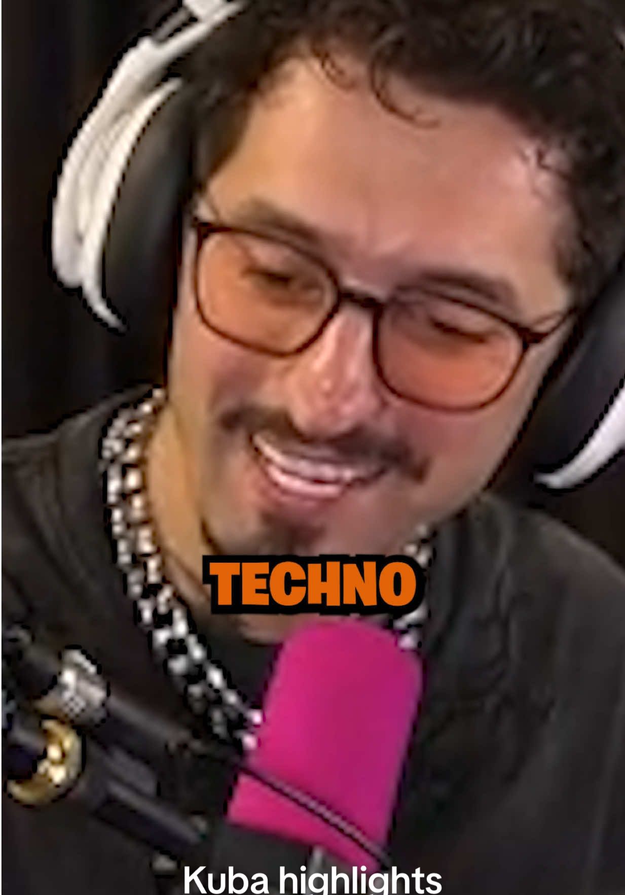 Du fragst mich ob ich Techno höre????  #kubafps #valorantde #kubafpsclip #kubafpsclip 