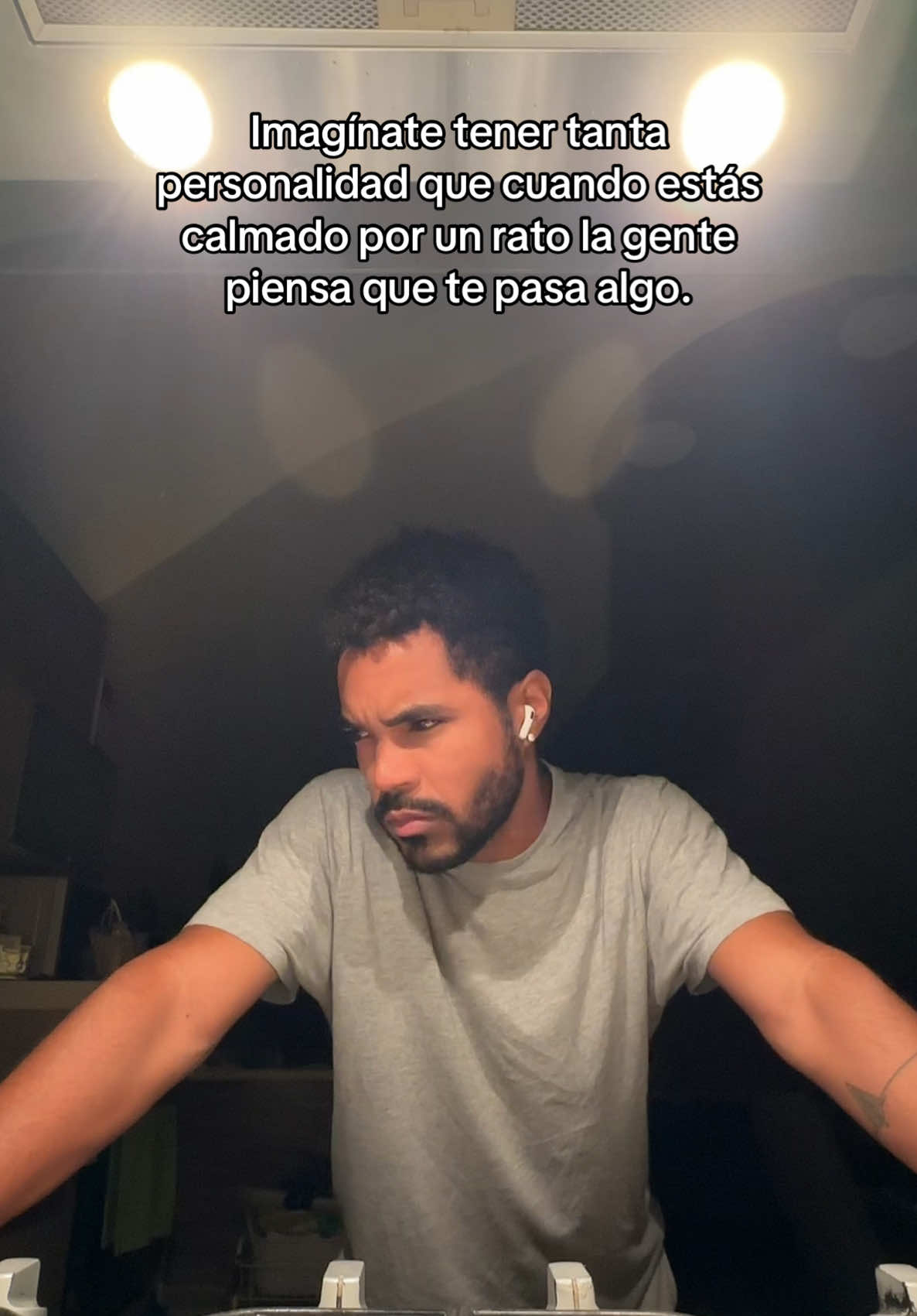 Piensan que estoy molesto o me siento mal. #parati 