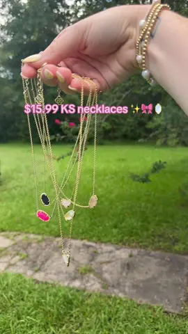 I love my KS necklaces from TT shop! 🪞✨🎀 #jewelry #ks #necklace #jewelrytiktok #jewelrytok #goldjewelry 