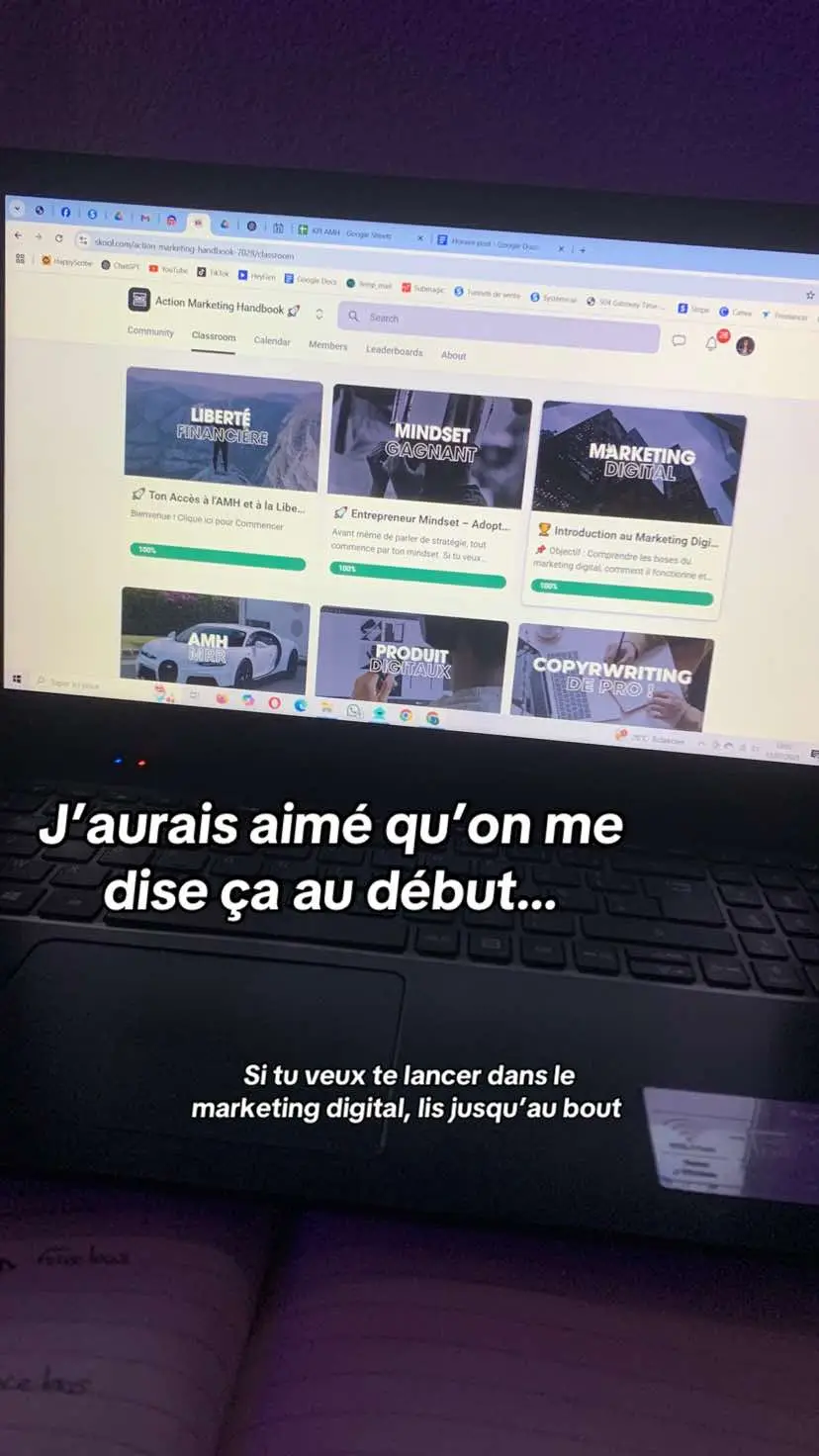 Tu veux te lancer dans le marketing digital mais tu sais pas par où commencer ? J’ai été à ta place. Je tournais en rond, je doutais, je procrastinais… Aujourd’hui, je te partage ce qui m’a permis de structurer mes idées, publier avec régularité, et surtout, générer mes premiers vrais résultats en ligne. 📘 J’ai réuni tout ça dans un pack de lancement 100 % gratuit. Pas de blabla. Juste de l’action.  Prêt à passer à l’étape suivante ? 👉 Clique sur le lien en bio ou commente “JE ME LANCE” pour le recevoir. #revenuenligne #PersonalFinance #marketingdigitale #facelessbusiness #entrepreneurmindset #business #rentable #investissementintelligent #amh #ebook 