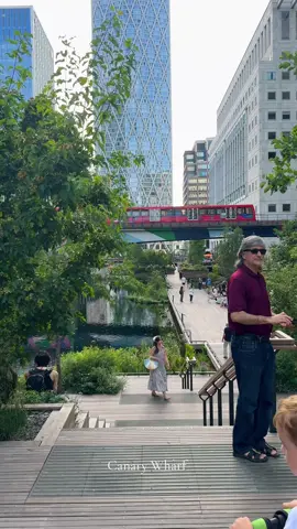 Canary Wharf , Eden Dock E14 4HJ📍🇬🇧#edendock#canarywharf#london #londonlife #placetovisit #viral#fy#traveluk #tiktok#canarywharflondon #londontiktok #traveluk  
