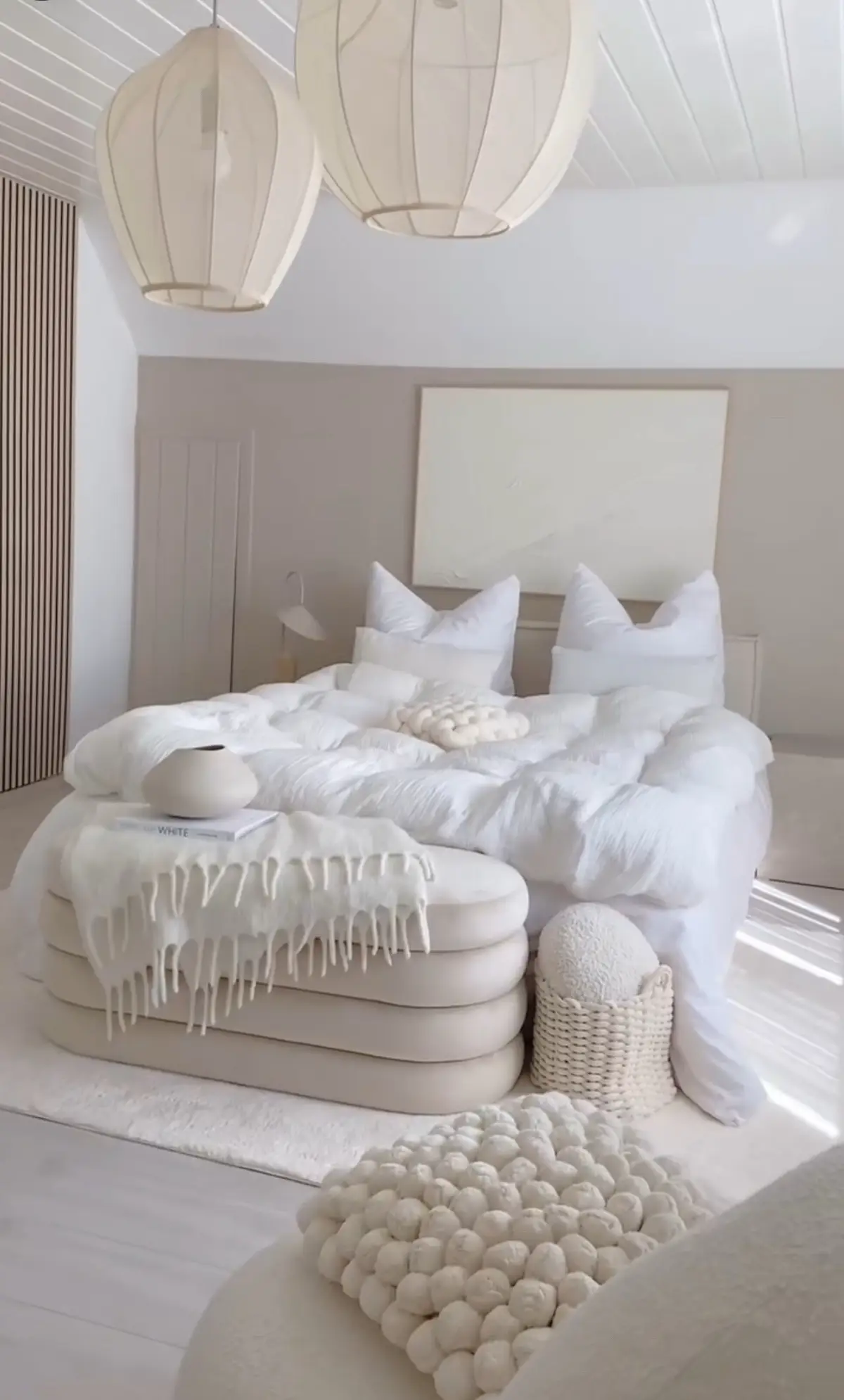 a cozy and inviting environment filled with a sense of calm and balance #cleaning #cleaningmotivation #fyp #neutralaesthetic 