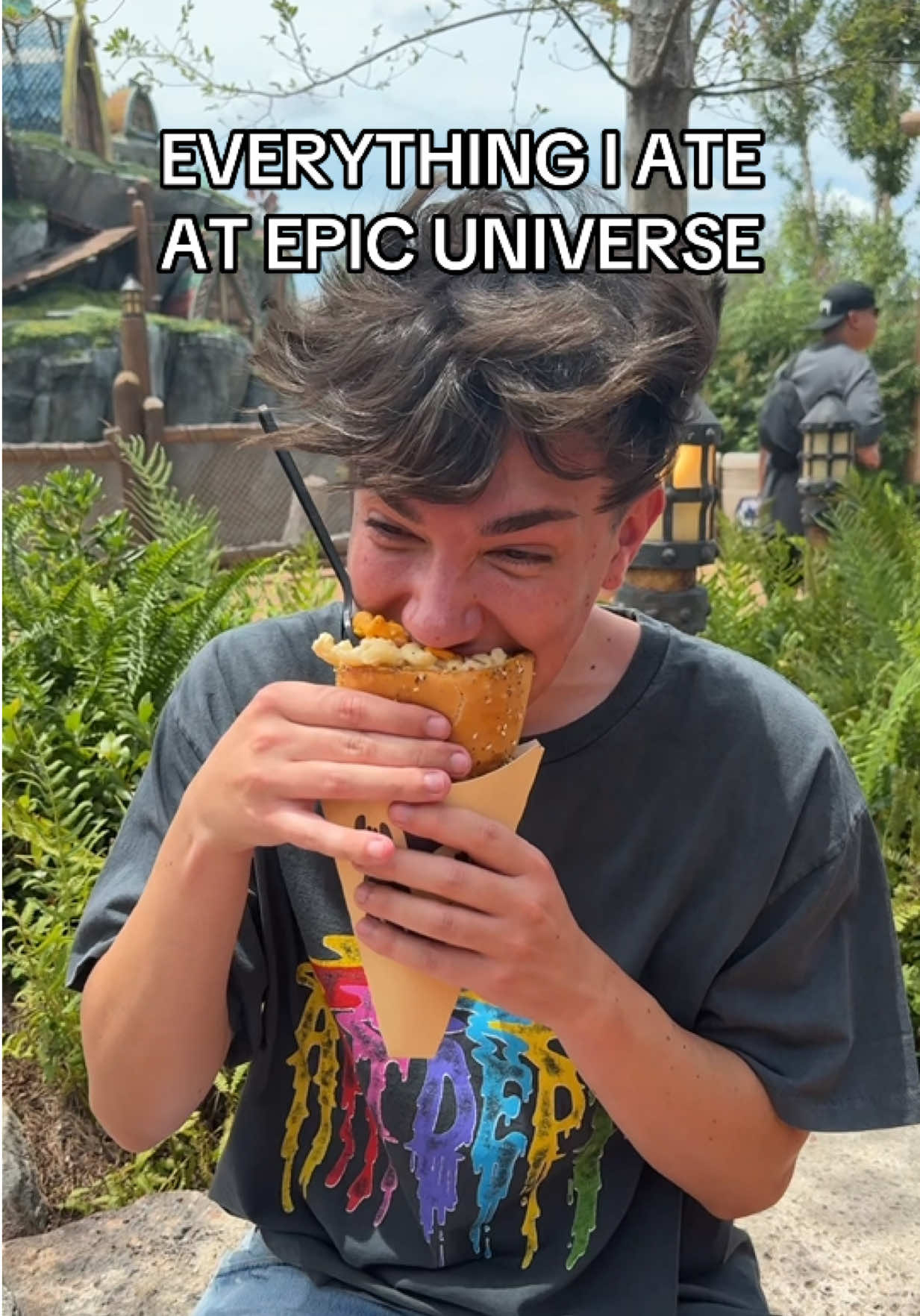 I’m still thinking about the garlic butter pretzel 🥨😍 #mukbang #food #epicuniverse 