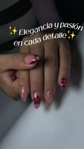 🌹Belleza que florece en tus manos 🌹 ✨un diseño sofisticado y lleno de encanto ✨ #arteenlasmanos #uñascolorrojo #uñasminimalistas #uñaschiclayo #uñaslambayeque #uñasacrilicas #polygel 