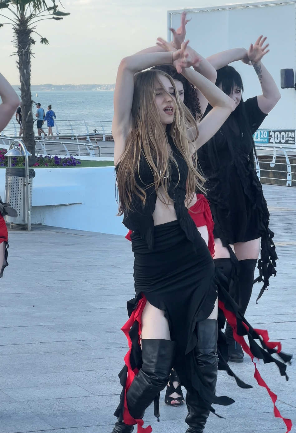 me as yoonchae #yoonchae #katseye #gabriela #dance #kpop #coverdance #inpublic 