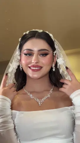 مكياج عروس 👰🏻‍♀️🤍🤍🤍🤍 #مكياج_عروس #عروسة #عروس #ارتست_الرياض_عرايس #ارتست_الرياض #مكياج 
