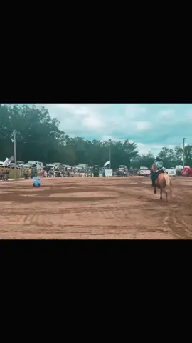 Can’t ask for a better run on Pearl after time and time again with down barrels we took a different approach with a 20.144   Youth 4d 2nd and open 4d 17th @Josh Andrews @Ranch Dress’n @DrawItOut @Webb Western @Brokencrayonphotography @Sina @Elite Equine Therapy @Savannah @Tiffany Tooker @Kate M Maloney @farmerswife1011 