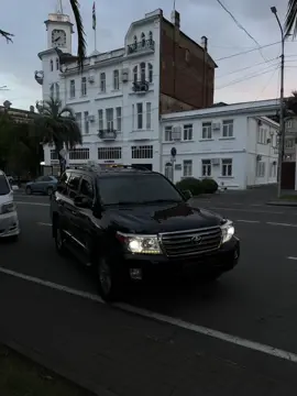 200 🖤                                  #крузак #landcruiser #abkhazia #sukhum #tayota #japan #black #sun #фсб #двухсотка 