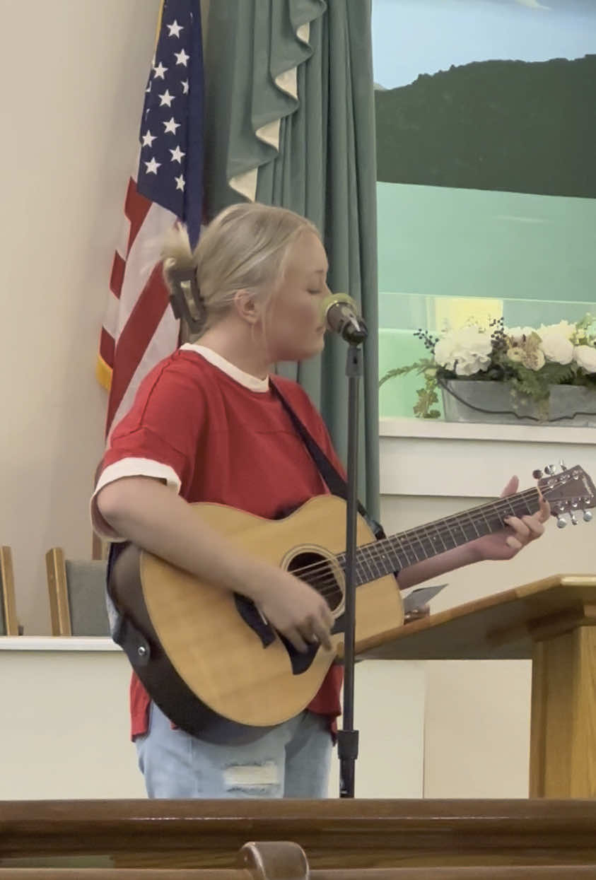 “Shout to the Lord” from church this morning❤️  #shouttothelord #worshipmusic #worshipleader #worship #jesuslovesyou #godisgood #christian #christianmusic #church #acousticcovers #fyp 