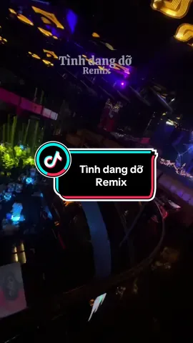 Mình anh ôm trong phòng vắng ấp ôm kỷ kiệm khi xưa có nhau …! #Empireclubclubquan1 #barclubsaigon #empirebarclub #empireclubquan1 #Empireclub 