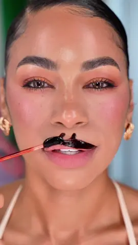 Lip stain contour ✨ #makeuphacks 