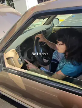 Undescrised customer flips over warranty swap. #fyp 