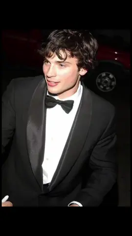 most beautiful smile in the world (my account has definitely become a collection for beautiful men) #tomwelling#smallvilleedit #tomwellingedit#foryou#supermanedit 
