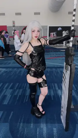 true story bc these shorts were TINY #nierautomata #nierautomatacosplay #cosplay #egirlmakeup 