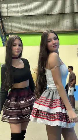 #festajunina #quadrilha #gemeas @𝓢𝓸𝓯𝓲𝓪 𝓟𝓲𝓸𝓻𝓸𝓽𝓽 