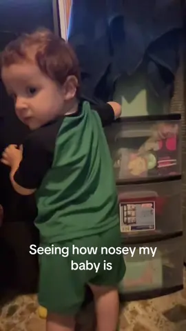 Such a chismoso #nosey 