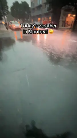 Rainy weather in Montreal #montreal #weather #montrealweather #canada 