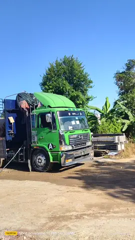 selamt pagi2#videoperjalanan #KongsiBersama #hatihatidijalan #scaniapetak 