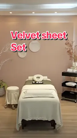 Super soft velvet sheet set for SPA massage table 。 Follow us to get more fashion new styles and details ! 🤝 Nantong Yuanxue Textile Co.,Ltd 👉 WhatsApp :+8613915504018 👉Tiktok: mcmr168 👉Facebook: mcmr139 👉Ins:janeyzhao2022 👉Email: mcmr1@beiyayan.com 👉 Web: http://byy.en.alibaba.com                http://byymr.en.alibaba.com#facialbedsheetset #velvetsheetset #salonsheetsetblack #softblanket #greenblaket #whiteblanket #bedskirtset#facialbedsheetset #beautysalon#massagetable #throwblanket#massagetablecover 
