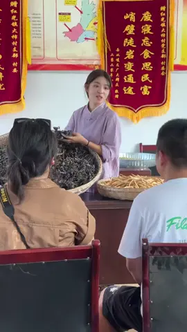 阿梓准备去做助农了 希望自己能给家乡做点事 #阿梓不可爱 #四川牛一飞 #乡村生活 #chinesegirl 