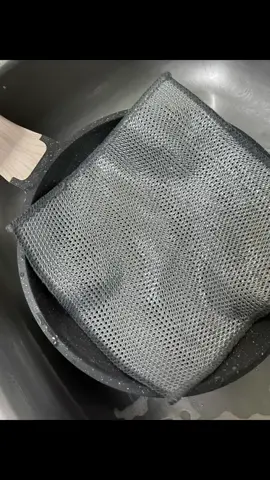 Paños de cocina . Descubre los pañitos de cocina de aluminio que limpian al instante sin esfuerzo. Ideales para ollas, sartenes y superficies difíciles. ¡Duraderos, reutilizables y súper prácticos! #pañosdecocina ##LimpiezaFácil#CocinaBrillante #tiktokshop 