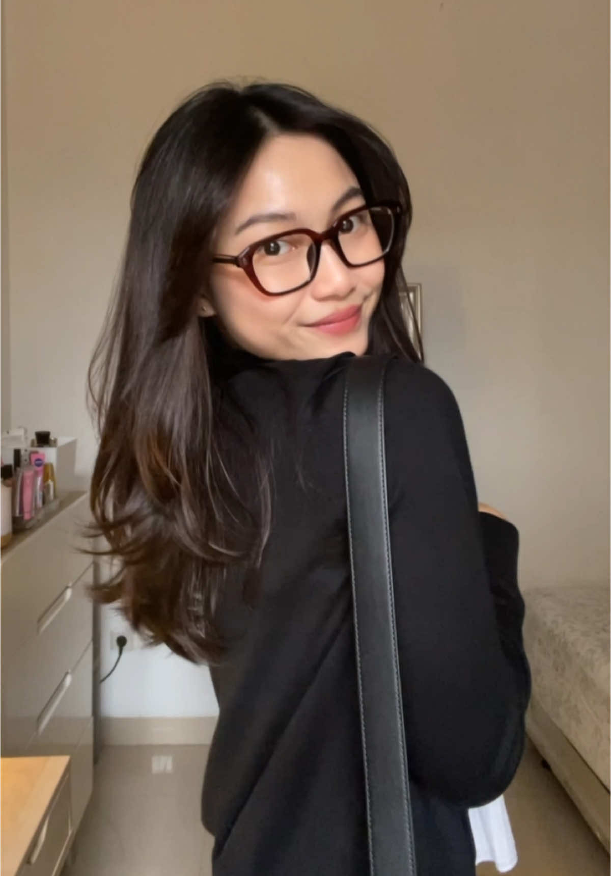 fitcheck di hari senin~~ dan yap lupa ngelap kamera depan