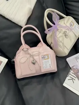 [Pemanasan produk baru]Tas persegi kecil berbahan kulit mengkilap yang sangat disukai para penggemar Kpop, yang dapat menampung kartu-kartu kecil🥳🥳🥳#tas #tasbahu #tastangan #tasselempang #handbag 