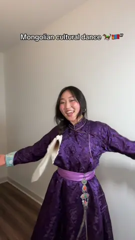 Mongolian cultural dance, through a modern girl’s spirit 💜 not a performance — it’s tradition. #mongolia #монголия #монгол #mongoliantiktok #mongolian #fyp  #explorepage #mongoliangirl #naadam #fashiontiktok #culture #culturetiktok #dance 