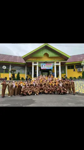 Hari pertama sekolah setelah libur panjang senin, 14 Juli 2025 hari pertama juga untuk siswa baru menginjakan kaki di sekolah yg baru, sekolah yg sudah naik satu tingkat dari sekolah sebelumnya, maka hari ini telah berlangsung pembukaan MPLS di SMAN 6 Kota Bengkulu, semoga berkah dan berjalan lancarrr 😇👍🏻