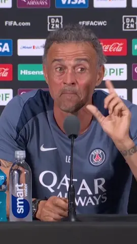 Sobre la escena entre #LuisEnrique y #JoãoPedro en la final del #MundialdeClubes: 