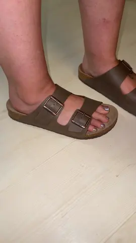 #sandals #shoes #shoe #comfy #leather 