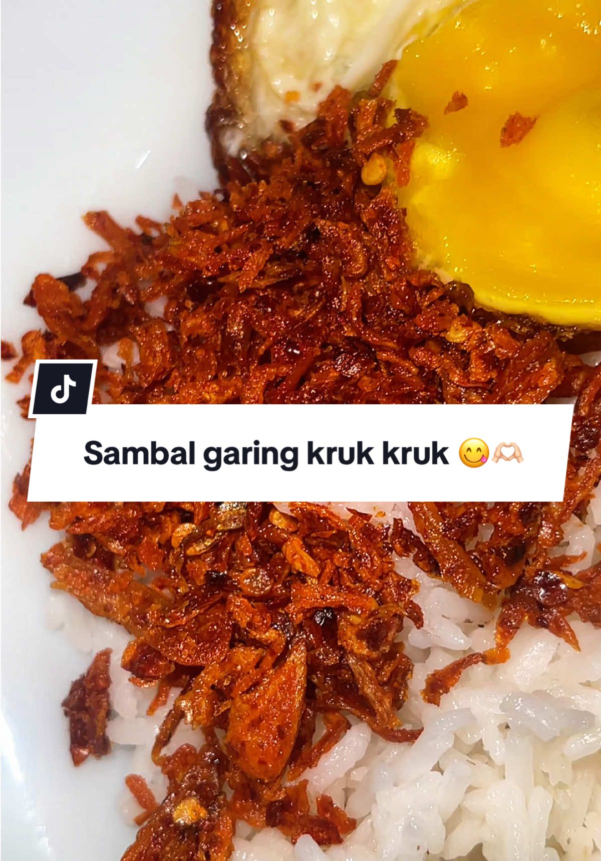 Sambal garing + telur mata perghhh sedappppp gilerr 😭🫶🏻 #sambalgaring #sambalgaringbilis #sambalgaringateen #sambalgaringikanbilis #sambal 