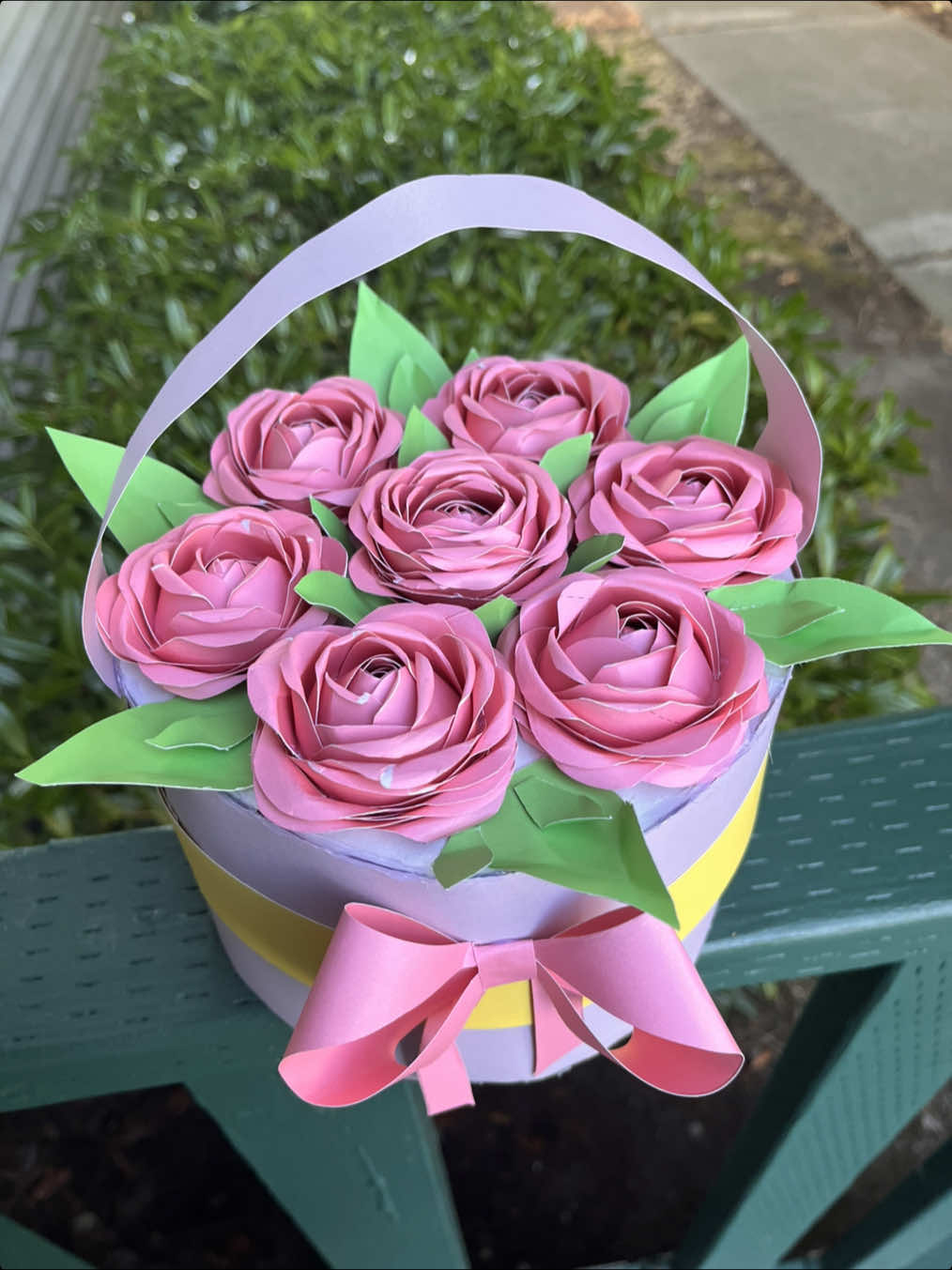 Корзинка роз очень легко и просто 😍🌹 #handmade #розы #букет #цветы #papercraft #flowers #рек #рекомендации #алюдилюбят #корзина #fyp 